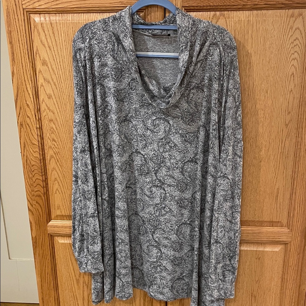 Lane Bryant cowl neck lightweight tunic sweater, size 30/32, never worn.